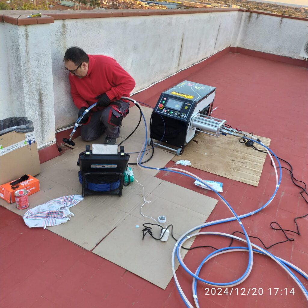 Reparación tuberías sin obra: Epoxi Reparación tuberías sin obra: Epoxi